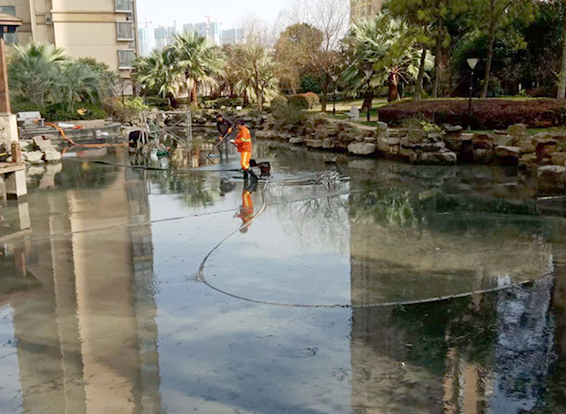 历城景观池淤泥清理